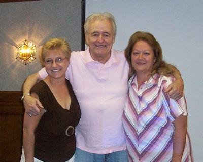 Henry Darrow with fans Donna and Nancy at the 2006 High Chaparral Reunion